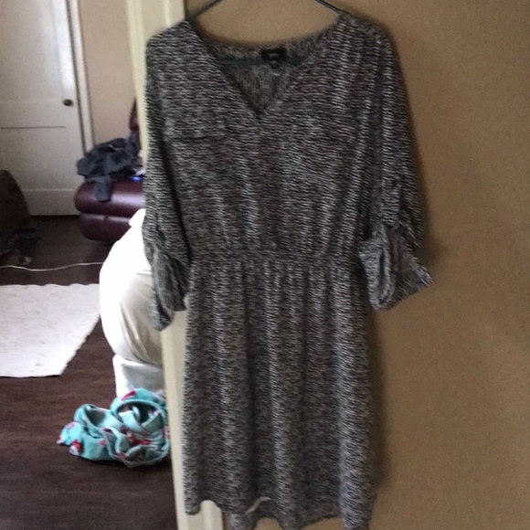 Clothes - Picture 1 of 2